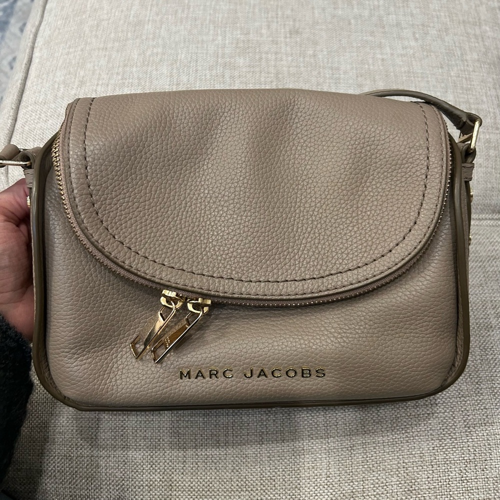 Marc Jacobs Beige Leather Crossbody Bag